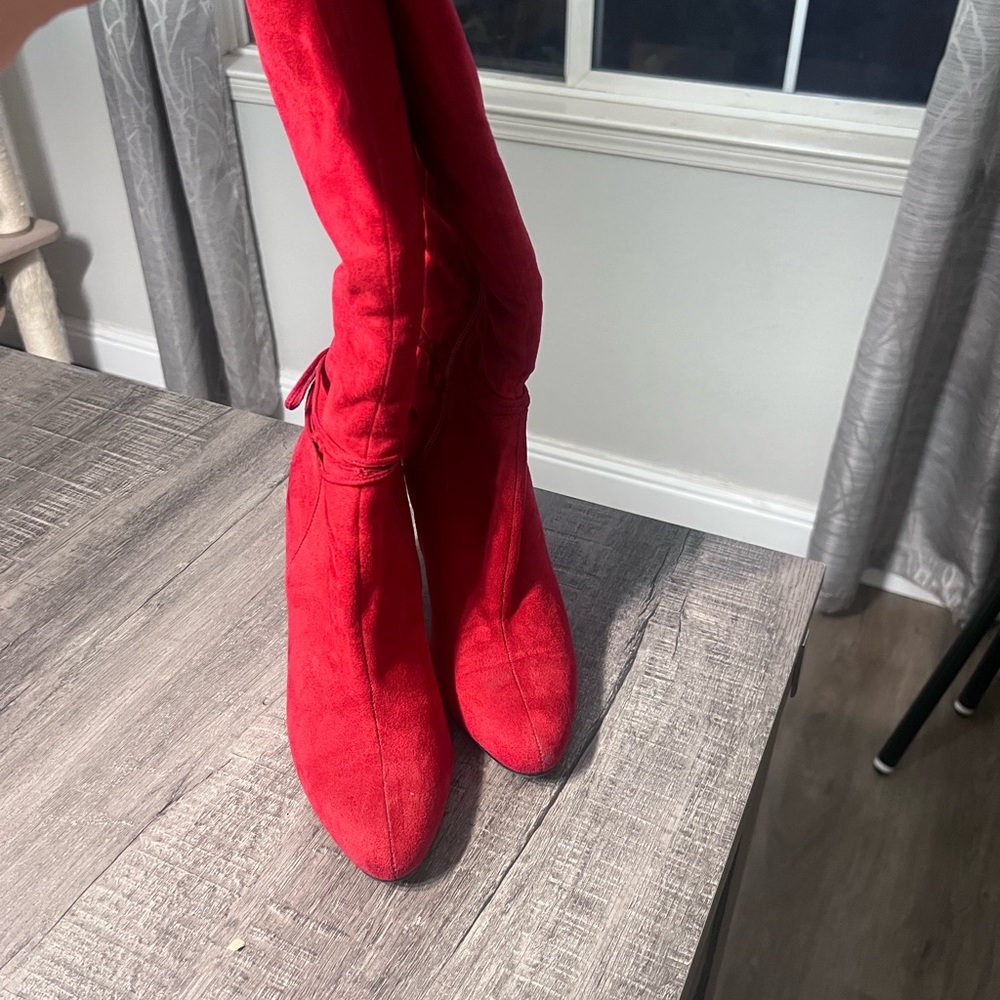 Elegant Red Women's Boots faux suede - Picture 3 of 7
